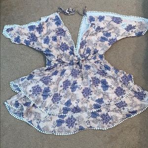 NWT Boutique Selfie Leslie Floral Cover-up - Sz L